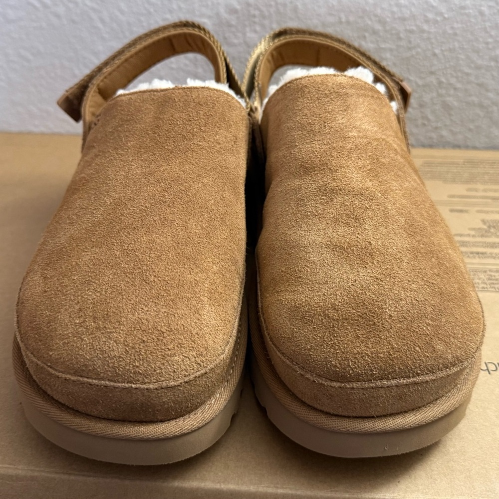 UGG Goldenstar Cozy Clog. Size 10. Color: Chestnut. - Picture 10 of 15
